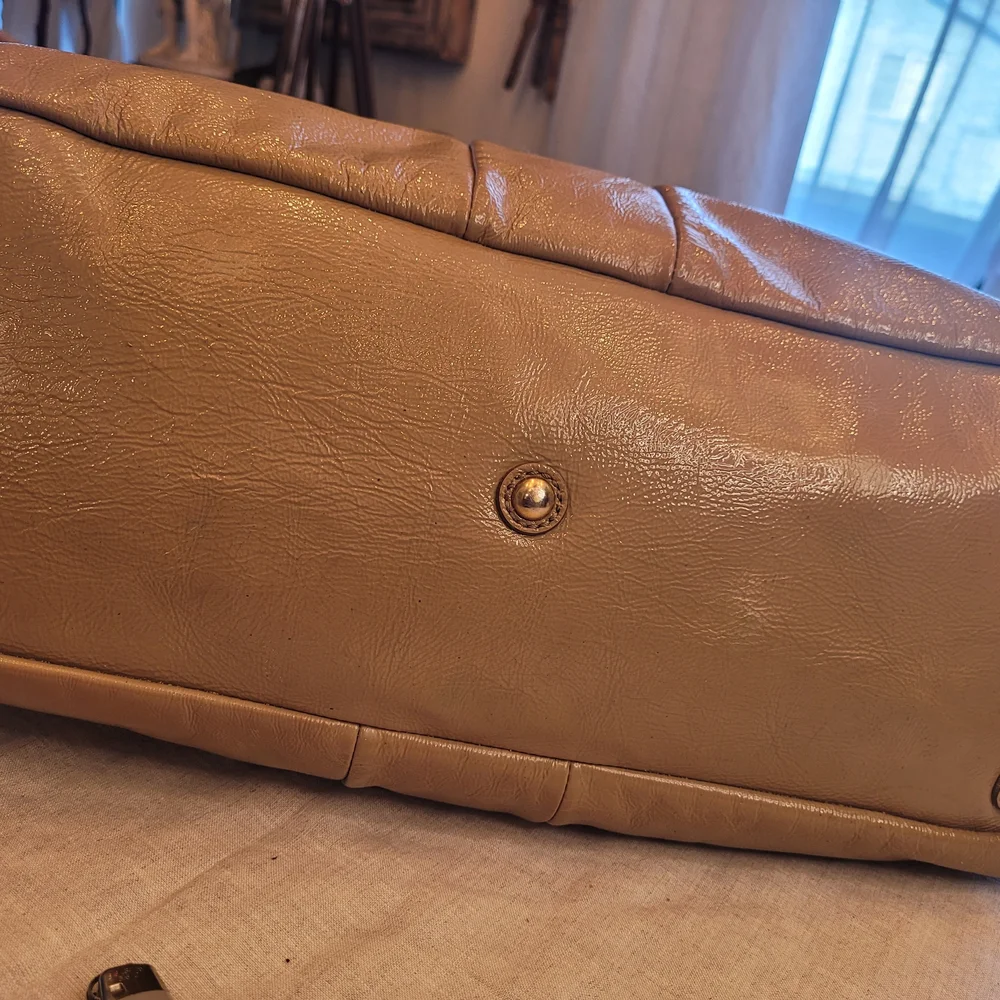 Yves Saint Laurent Rive Gauche Easy Y Handle Bag - Picture 4 of 5
